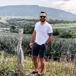 Meet your Posher, Miguel